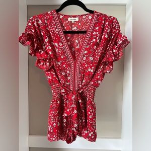 Red Max Stuido size S Short sleeve blouse